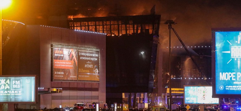 Dmitrij Miedwiediew o ataku terrorystycznym pod Moskwą. "Należy ich wszystkich odnaleźć i bezlitośnie zniszczyć"