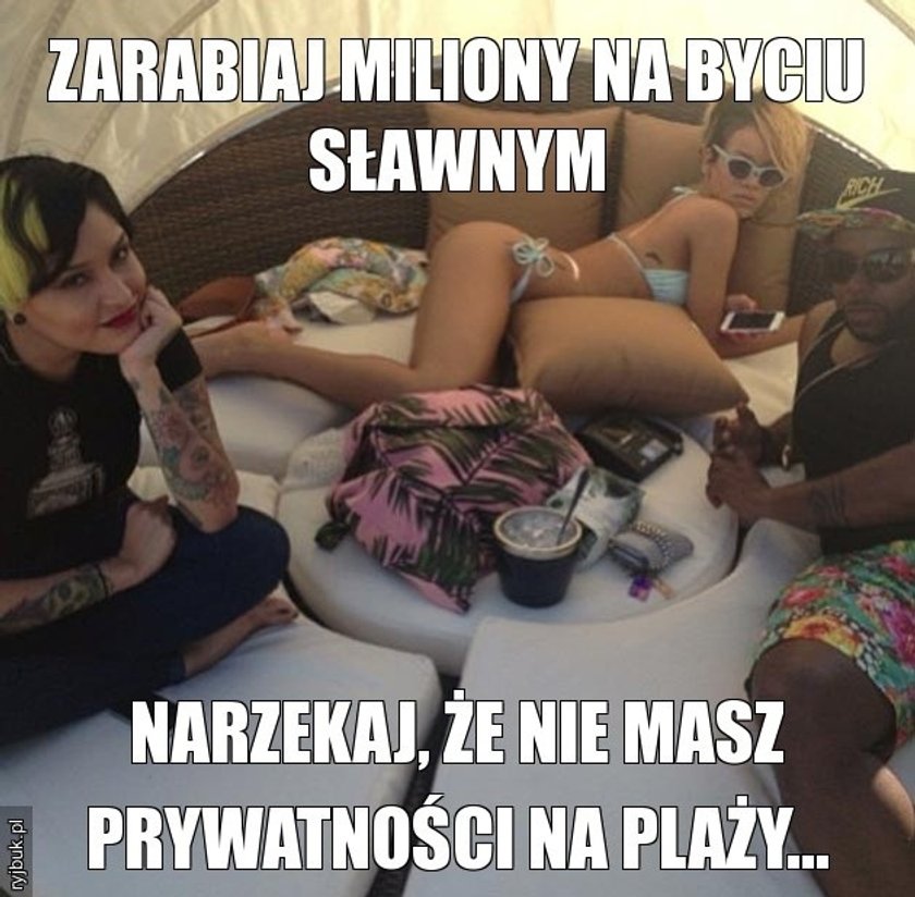 Memy z Rihanną