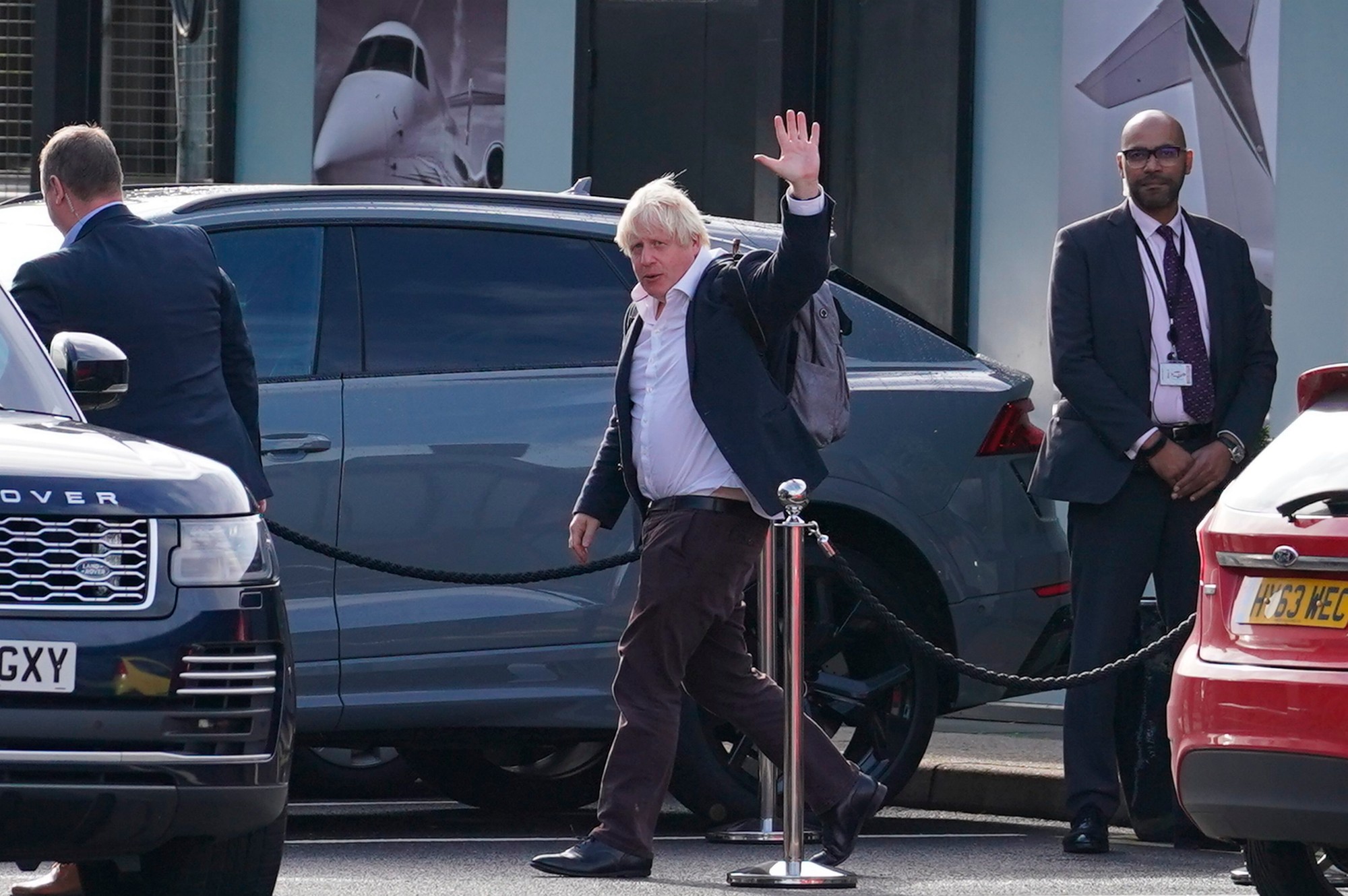 Johnson priletel do Británie, aby sa opäť uchádzal o post premiéra.