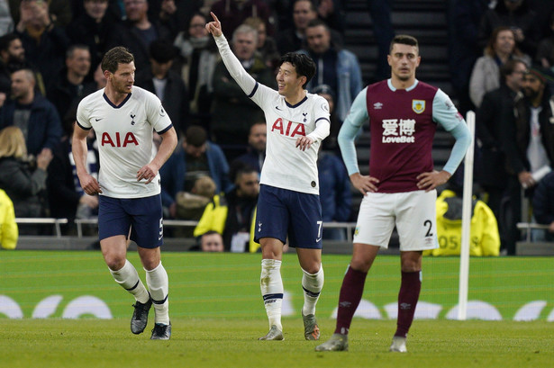 Liga angielska: Son Heung-min przebiegł prawie całe boisko i strzelił gola [WIDEO]