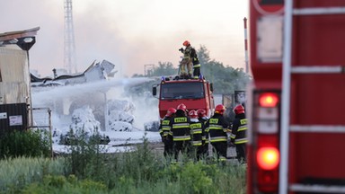 Strażacy opanowali pożar składowiska makulatury