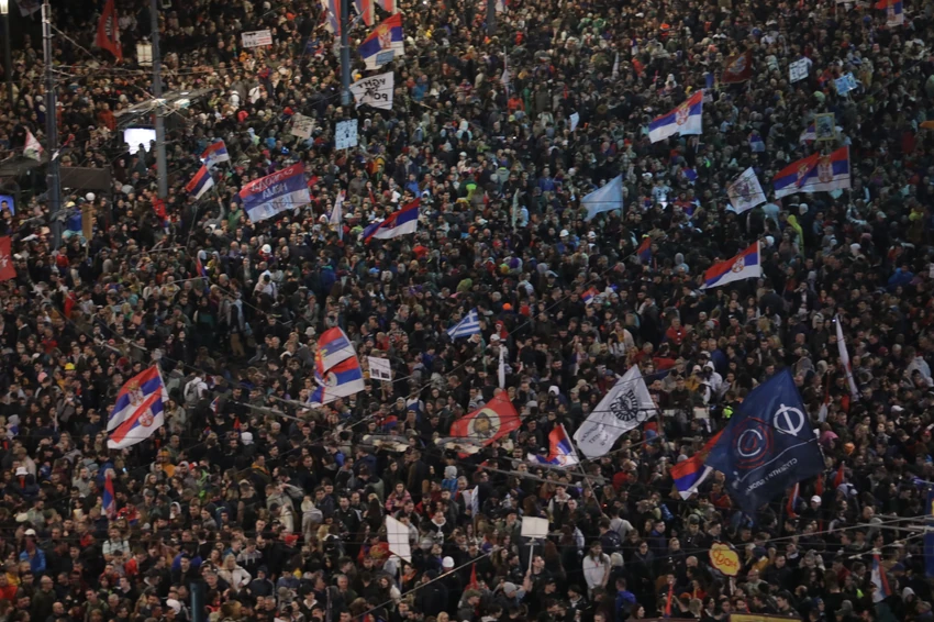 Διαμαρτυρία 15 προς 15