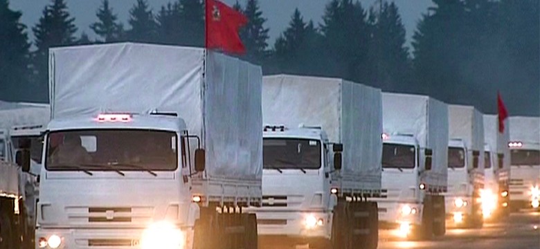 Wojskowe kamazy przemalowane na biało? Konwój humanitarny z Rosji na Ukrainę