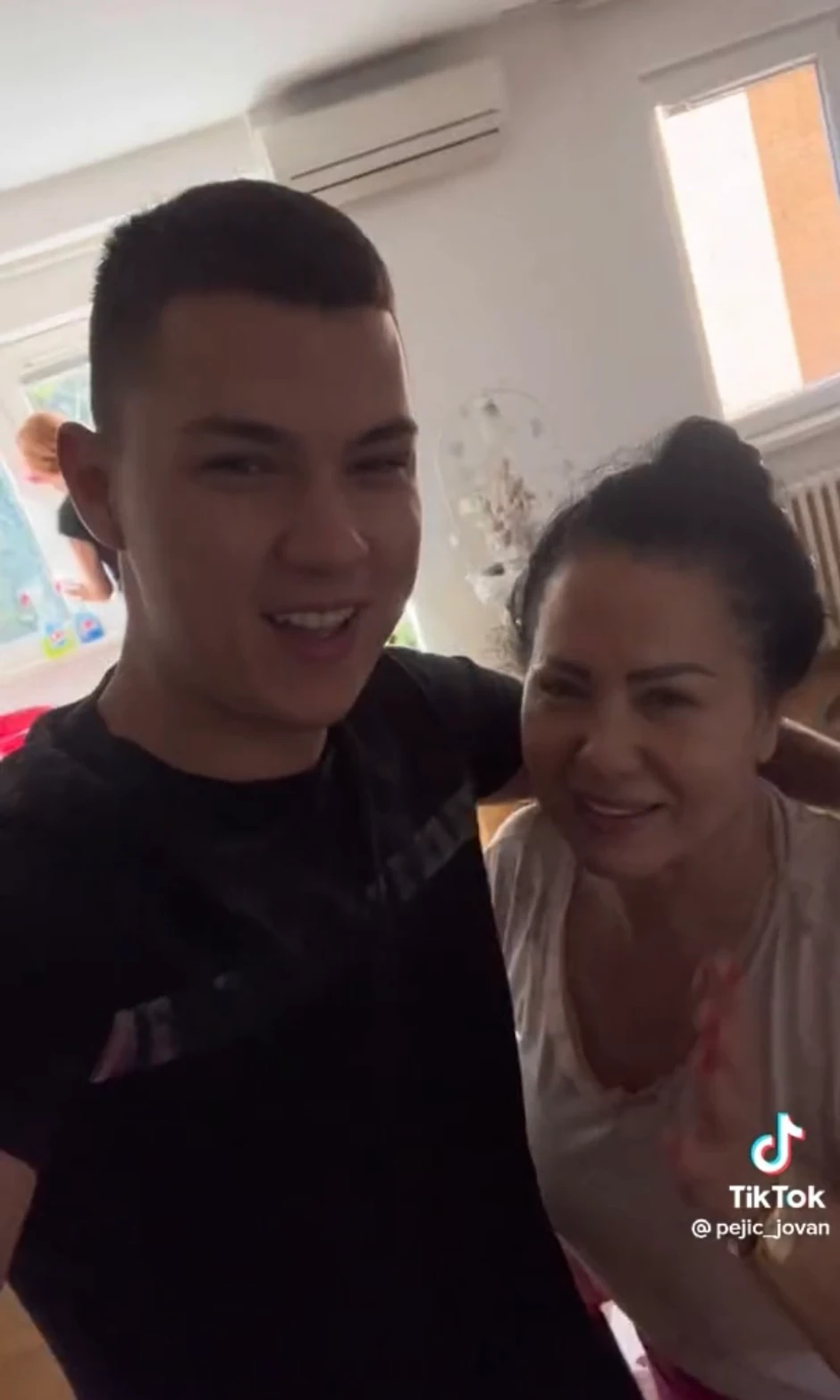 Objava Zlatinog sina