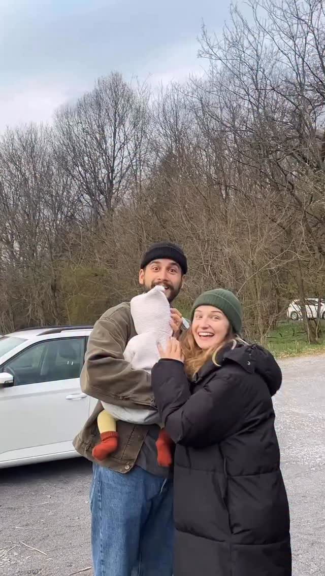 Herci Petra Dubayová a Jakub Jablonský s dcérkou Vesnou. 