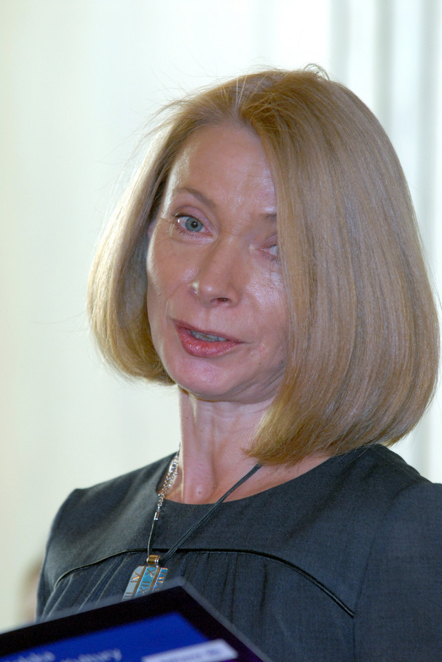 Maria Ciunelis podczas ogłoszenia nominacji do Feliksów Warszawskich za sezon 2009/2010
