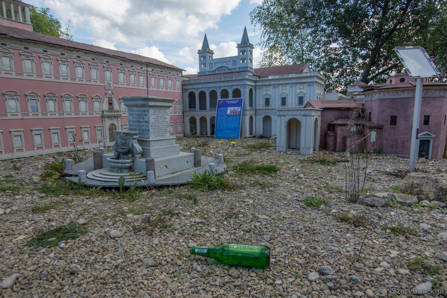 Zdewastowany Park Miniatur Sakralnych, Wrzesień 2022 r.