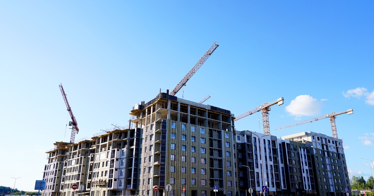 Mieszkania w Polsce będą sprzedawane za grosze? Czeka nas rewolucja, jakiej sobie nie wyobrażamy