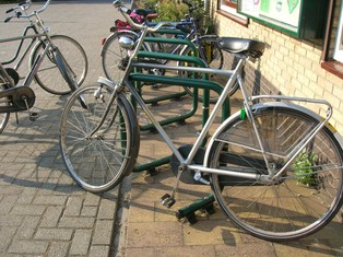 Na wycieczkę rowerową warto zabrać rowercasco i NNW