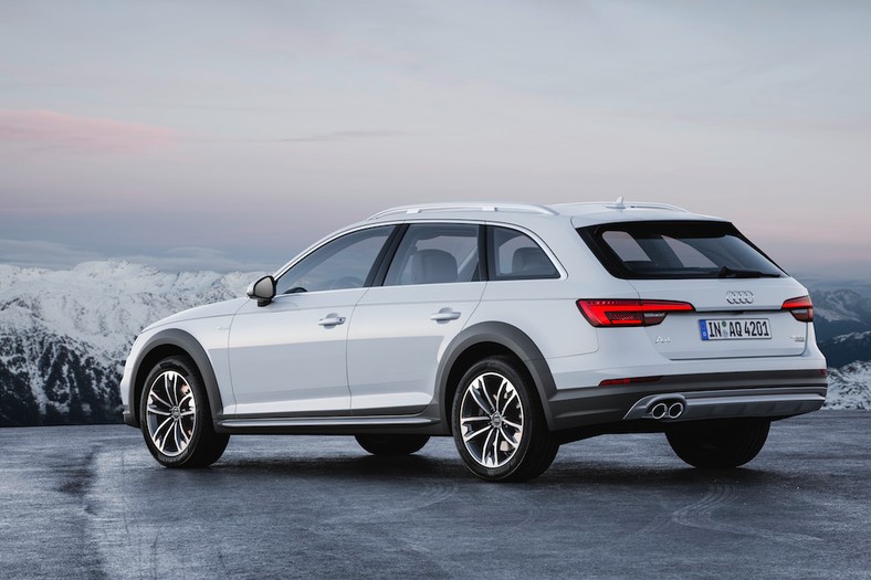 Audi A4 allroad i h-tron na salonie w Detroit 2016