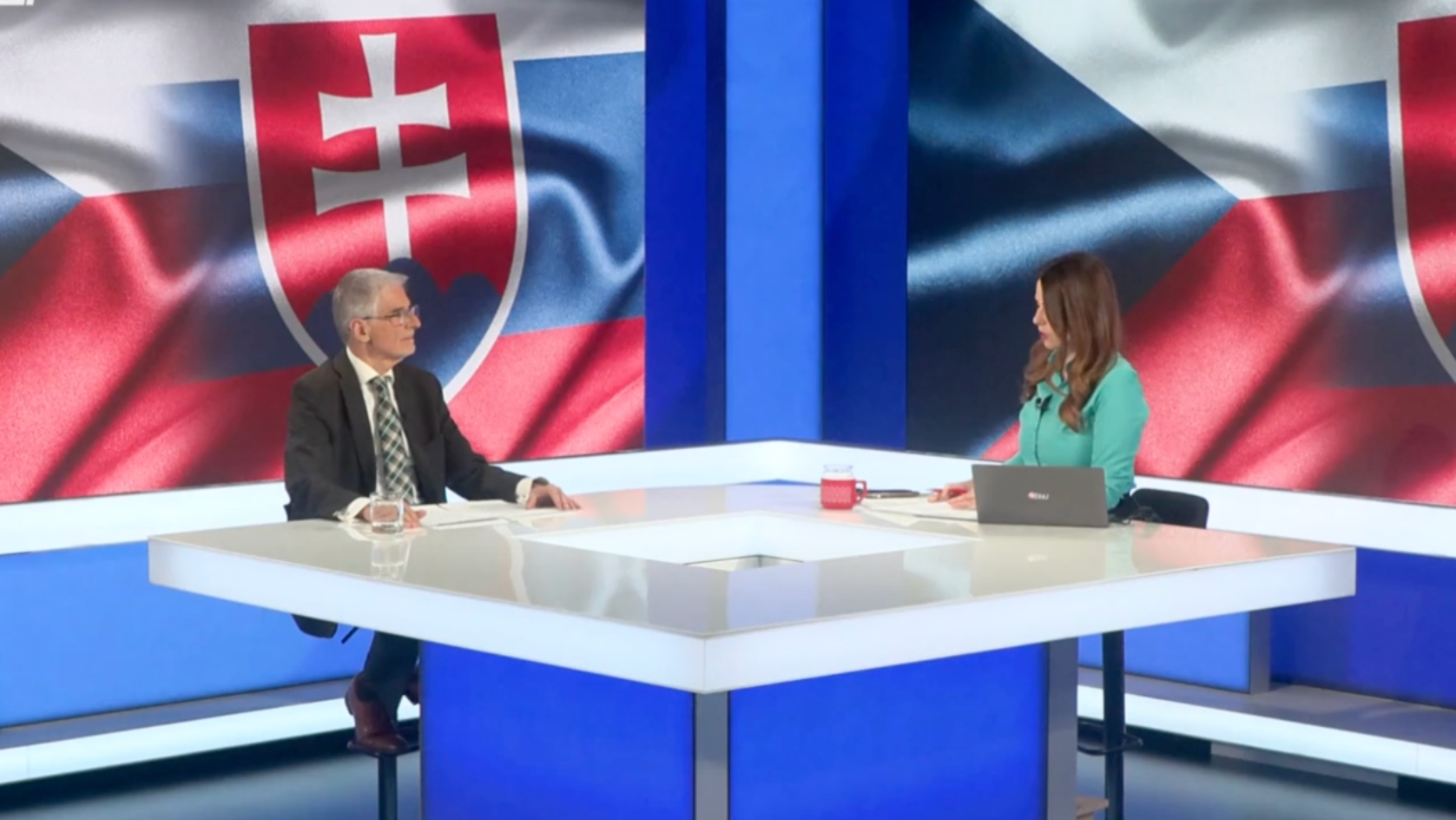 Bývalý slovenský veľvyslanec v Prahe Peter Weiss v relácii Štúdio 24.