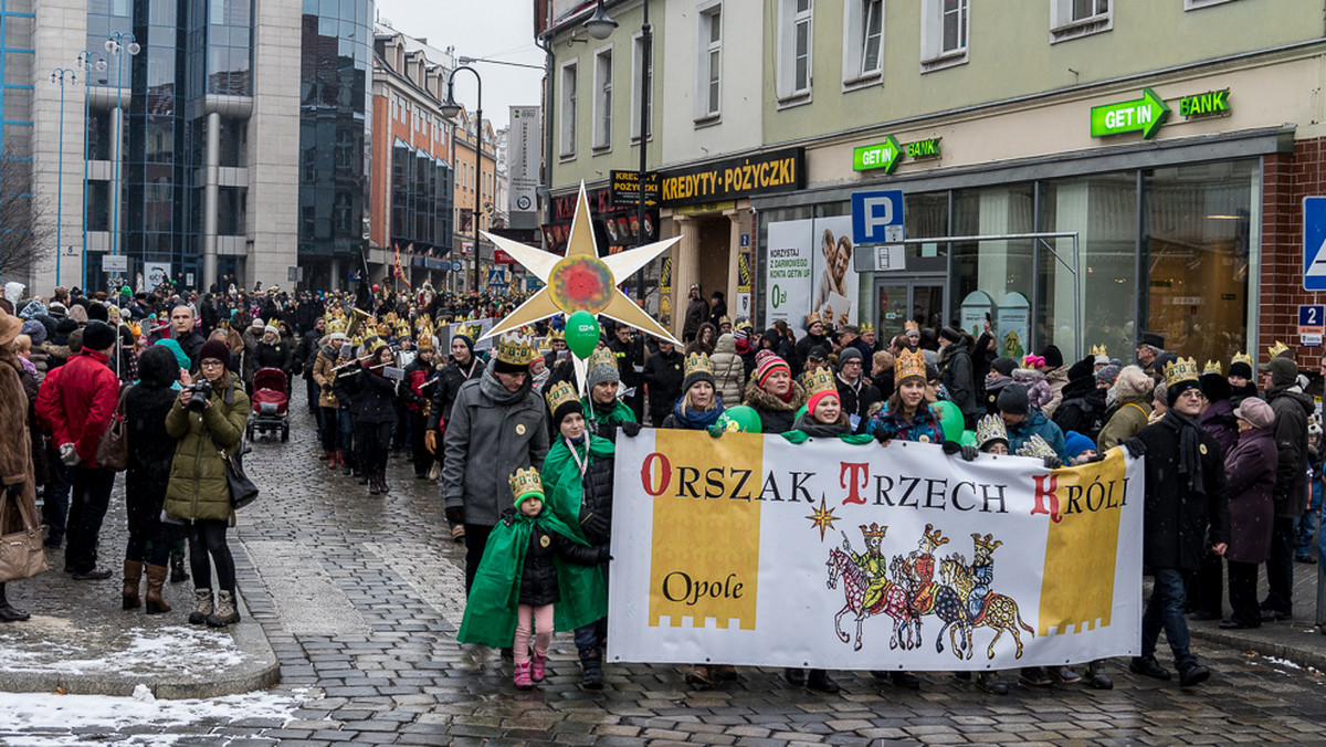 W sobotę, 6 stycznia, z placu przy ul. Barlickiego już po raz szósty wyruszy Orszak Trzech Króli. Przemarsz rozpocznie się o godz. 15. Szacuje się, że w procesji weźmie udział około pięciu tysięcy osób.