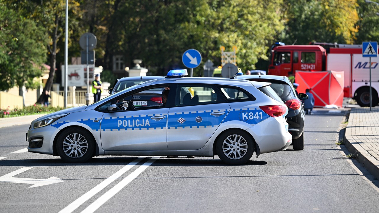 Tragiczny wypadek na pasach. Siła uderzenia odrzuciła kobietę kilkanaście metrów