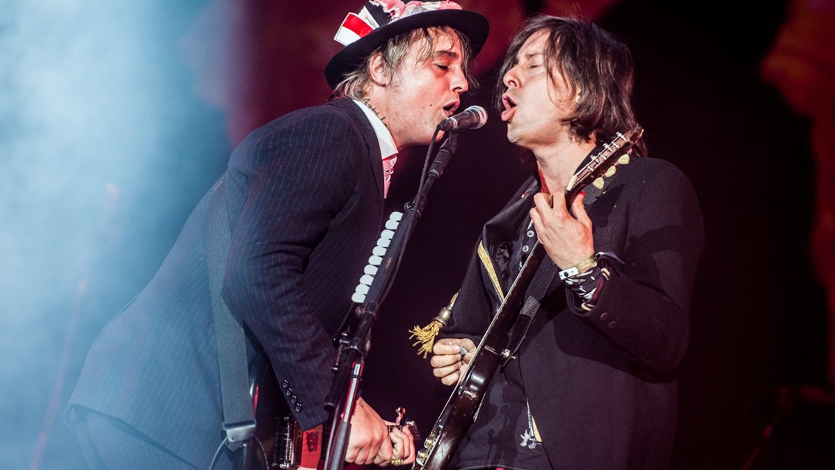 Koncert angielskiej grupy indie-rockowej The Libertines, był największych wydarzeń drugiego dnia Open’er Festivalu; w czwartek zagrali także m.in. Tom Odell, Major Lazer i Fisz Emade Tworzywo. Impreza odbywa się do 4 lipca na terenie lotniska Gdynia-Kosakowo.