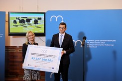 Morawiecki obiecuje 'bezprecedensowe środki na służbę zdrowia'