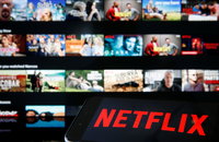 Bekeményít a Netflix: nincs több kölcsönjeszó, nincs több ingyen streamelés