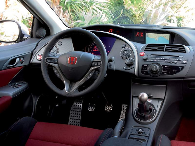 Honda Civic Type R i Type S – kompletne informacje