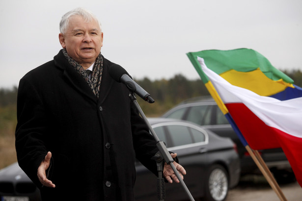 Kaczyński: Państwo wycofuje się z wielu obszarów