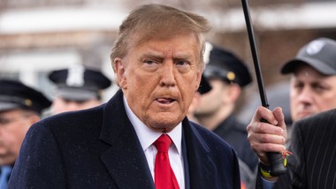 trump znowu kluczy. "putin chce pokoju"