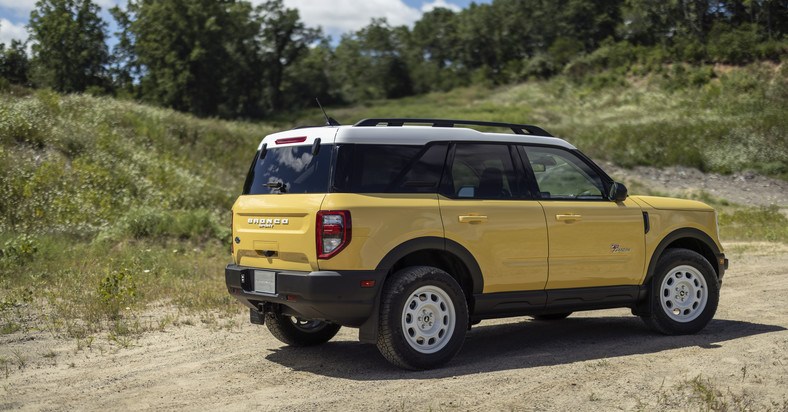 2023 Bronco Sport Heritage Limited Edition Yellowstone Metallic 02