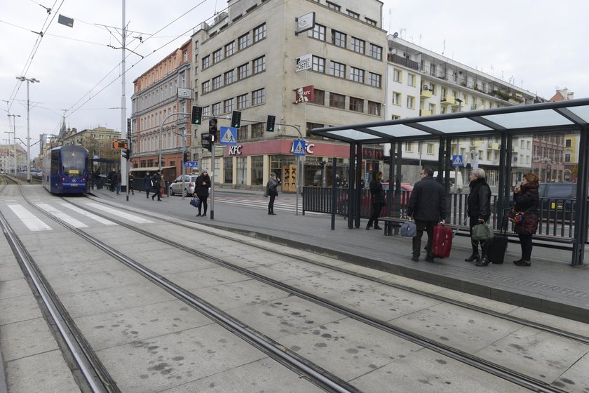 Pasażerowie muszą się przepychać