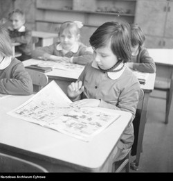 "Jesteś u pani". QUIZ o szkole czasów PRL. 10/10 to wynik obowiązkowy