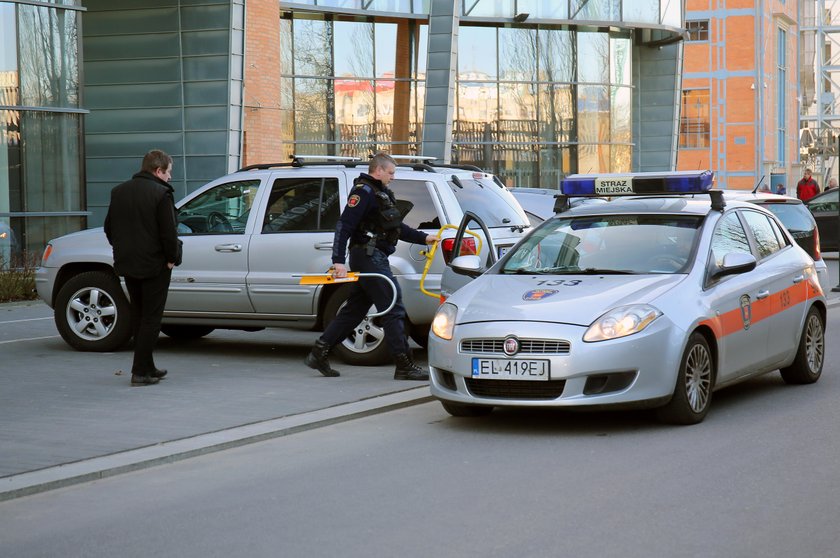 EC1 w Łodzi bez parkingu. Straż Miejska zakłada blokady