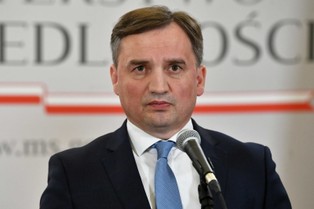 Śledztwo ws. lądowania samolotu w Mińsku z rangą międzypaństwową? Ziobro: Zabiegamy o to