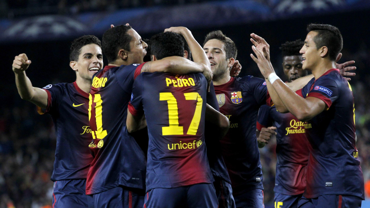 Kilku sekund zabrakło, by piłkarze Celtiku niespodziewanie zremisowali na Camp Nou z Barceloną. Ostatecznie mecz 2:1 (1:1) wygrali gospodarze. Gola na wagę zwycięstwa strzelił w doliczonym czasie gry defensor Jordi Alba. Barcelona wygrała w Lidze Mistrzów setne spotkanie.