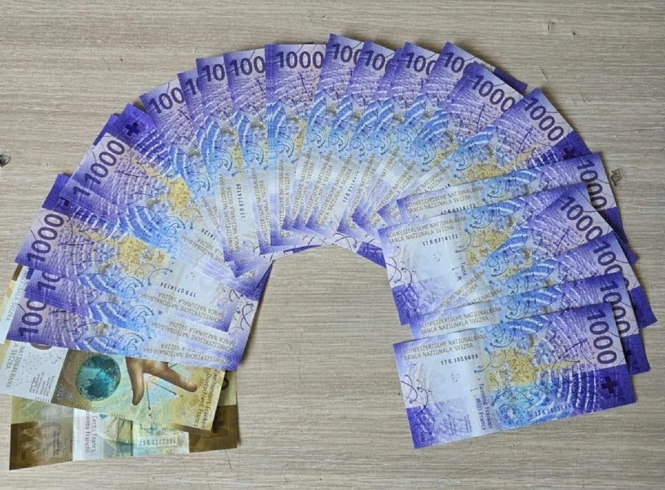  Neprijavljeni novac i luksuzna roba