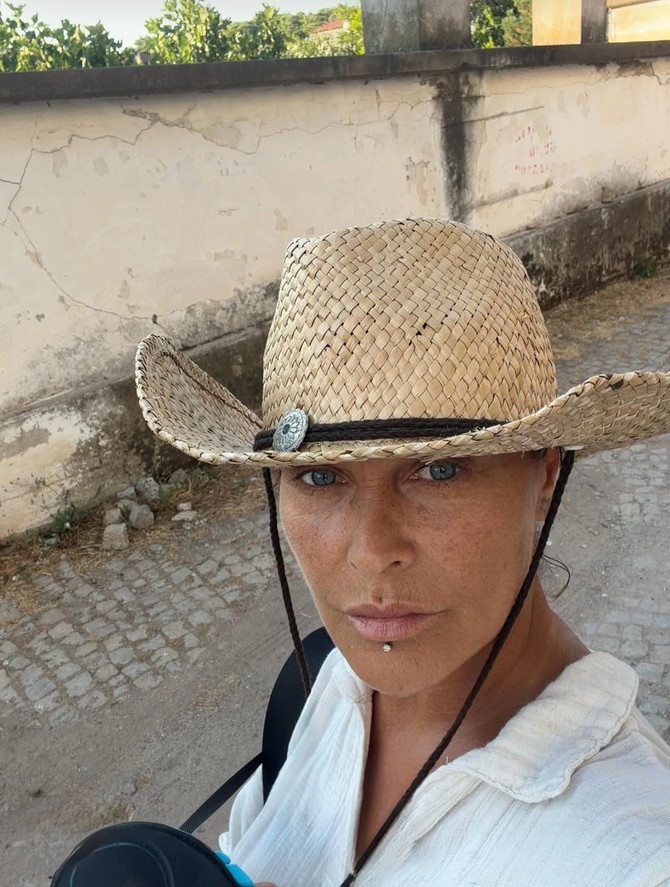 Hulja Avšar uživa u čarima leta