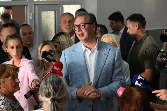 STIŽE POVEĆANJE PLATA I PENZIJA Vučić otkrio i datum: "Bićete zadovoljni"
