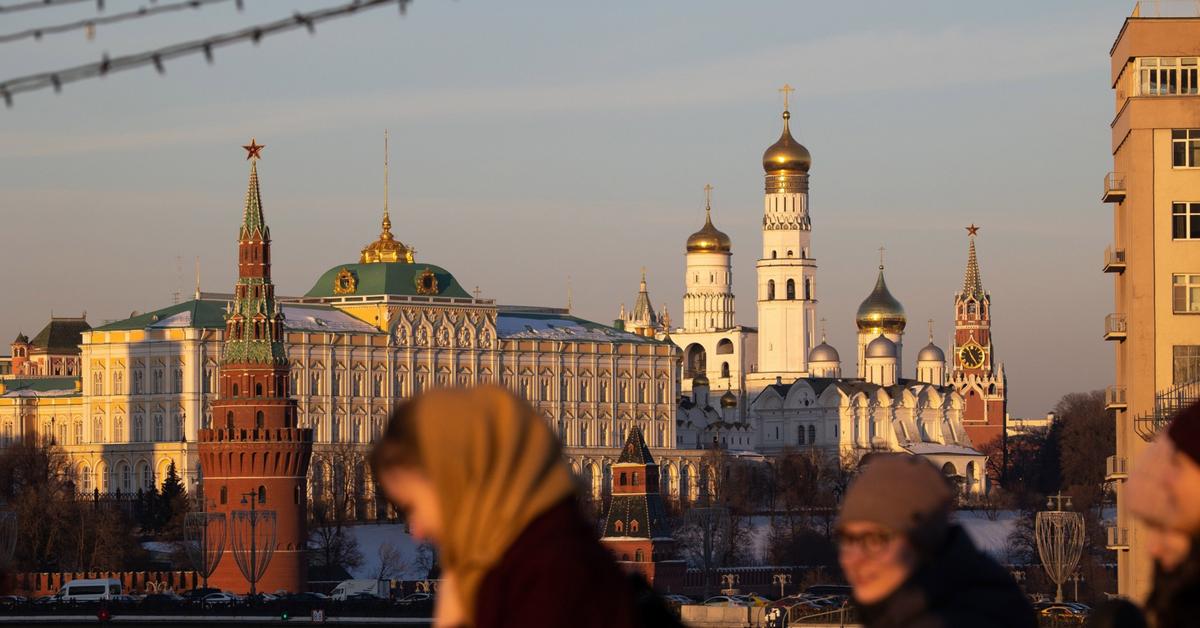 Wielka fala emigracji z Rosji. Kraj opuściło nawet 300 tys. osób