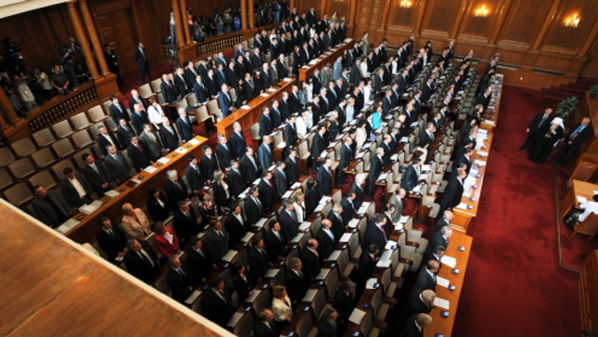 Parlament bułgarski zaaprobował nominację Stefana Konstantinowa na ministra zdrowia. Jest to trzecia zmiana na tym stanowisku w centroprawicowym gabinecie Bojko Borysowa, sprawującym władzę od 14 miesięcy.