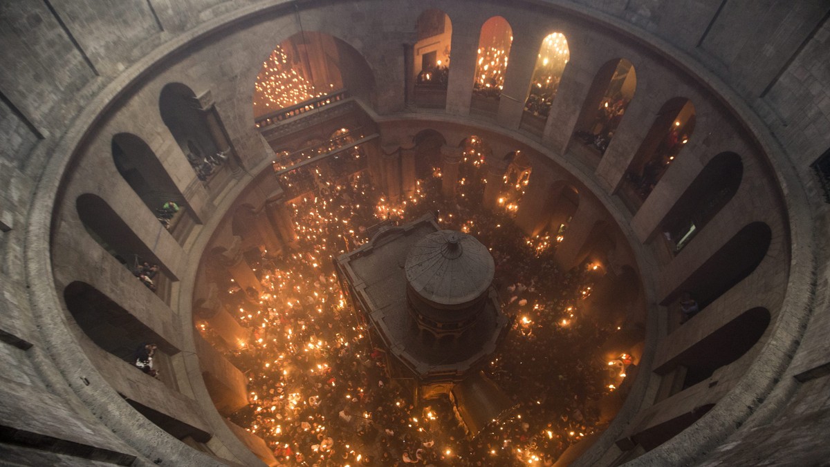 MIDEAST ISRAEL BELIEF ORTHODOX HOLY WEEK (Miracle of the Holy Fire in the Church of the Holy Sepulchre in Jerusalem the day before Orthodox Easter)