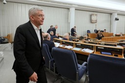 Karczewski o opinii Komisji Weneckiej: Niedopuszczalne, by niepolska instytucja decydowała, co mamy robić