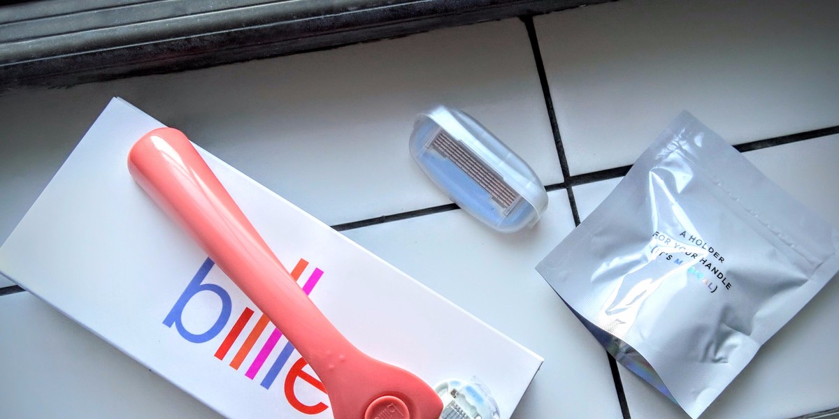 I tried the $9 subscription razor service for women and I'm never going to buy razors in a store again