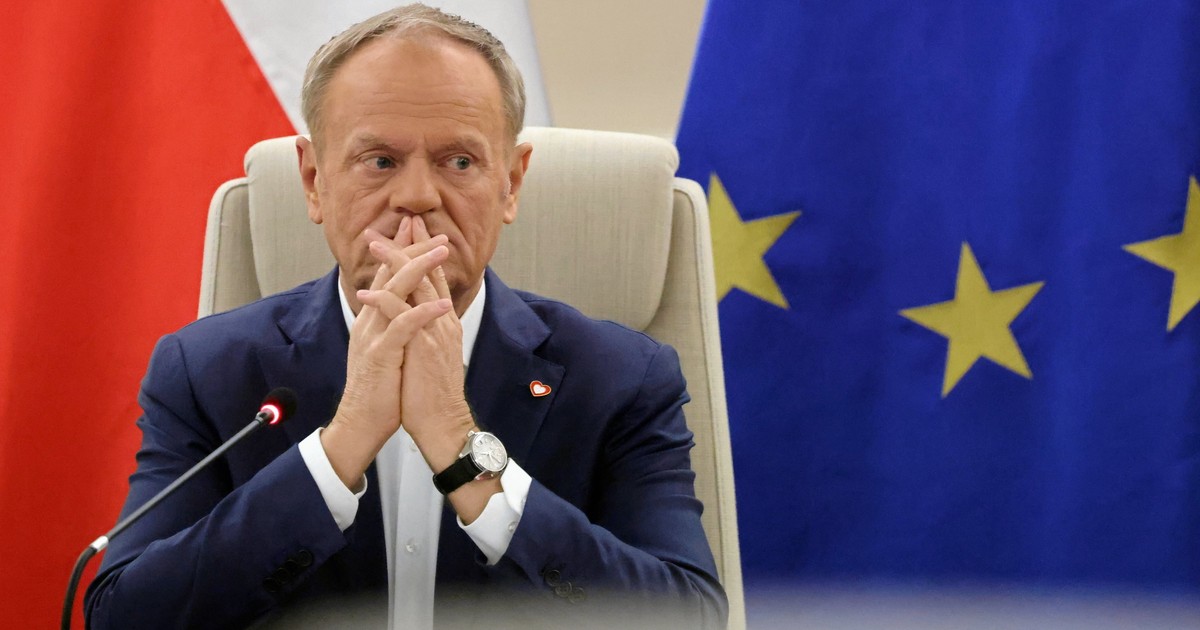 Tusk czuje wiatr zmian. To stąd ostatnie posunięcia. "Wszyscy dookoła tak robią" [KULISY]
