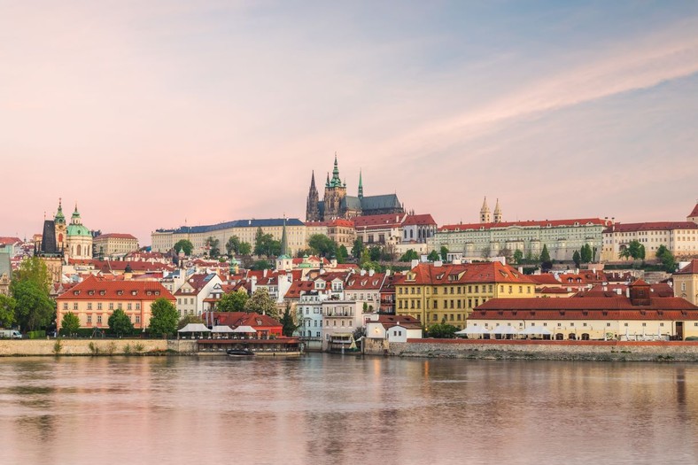 Rosyjskich turystów znowu można spotkac w czeskiej Pradze.