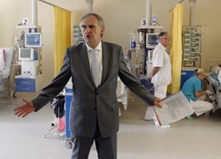 Ekspert: Prof. Zembala ma ocieplić wizerunek rządu Kopacz