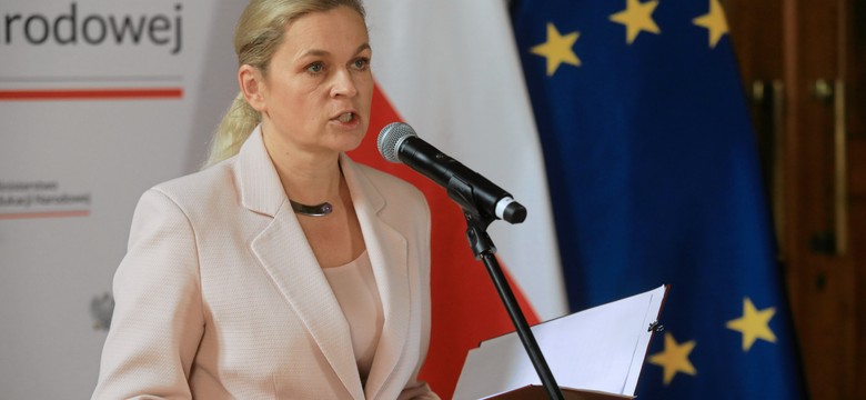 Nauczyciele tracą ważny przywilej. Związki walczą z "dyskryminacyjnym pomysłem" MEN