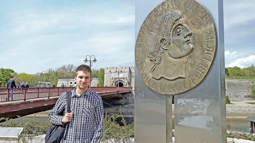 Nislija Vuk Bibic studira istovremeno i elektronski fakultet i PMF