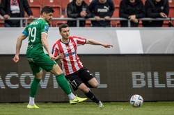 Trzy punkty dla Cracovii. I bez straty gola w meczu z Radomiakiem [WIDEO]