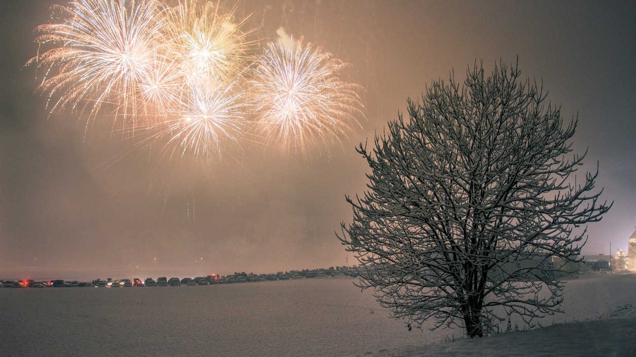 SHMÚ upozornil na snehové jazyky a záveje na západe Slovenska. (ilustračné foto).