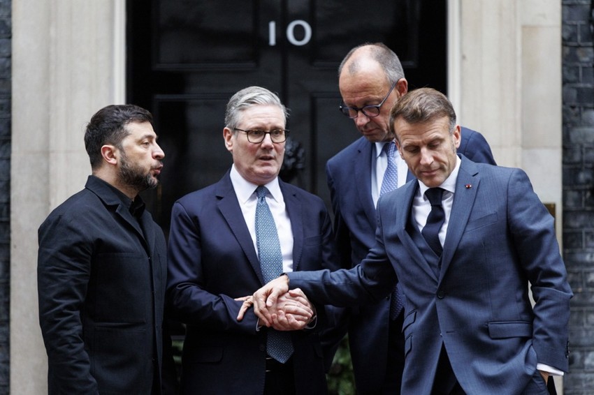 Predsednik Ukrajine Volodimir Zelenski, britanski premijer Kir Starmer, nemački kancelar Fridrih Merc i francuski predsednik Emanuel Makron u Londonu 8. decembra