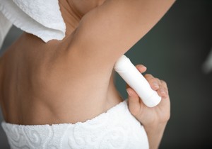 Antiperspirant ne pojačava znojenje ako se nanosi pravilno