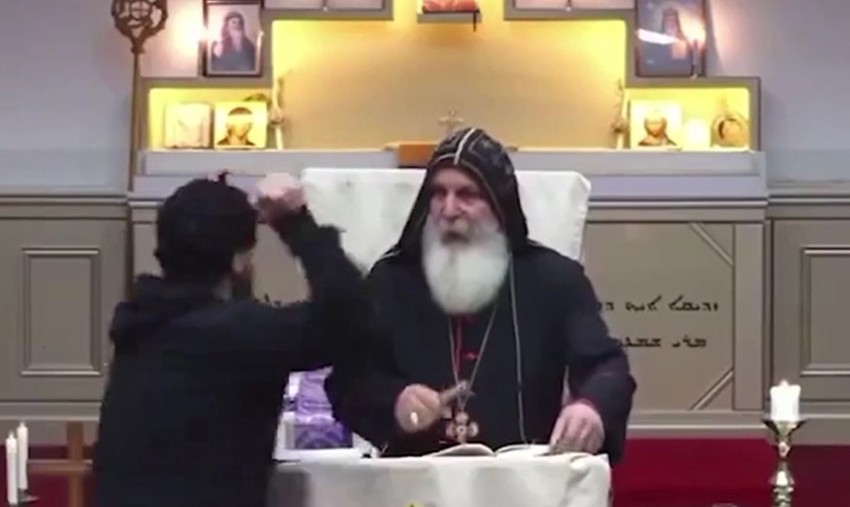 Muškarac izbo ljude u crkvi u Sidneju