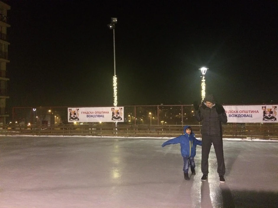 U ponoć na klizanje