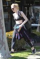 Elle Fanning a laza nadrág híve. Fő a kényelem!