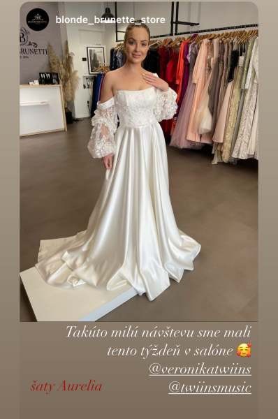 Veronika Nízlová sa ukázala v svadobných šatách.